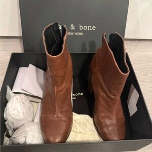 Rag & Bone Newbury Boot Stone Waxy Leather Stacked Heel Bootie Womens SZ 8